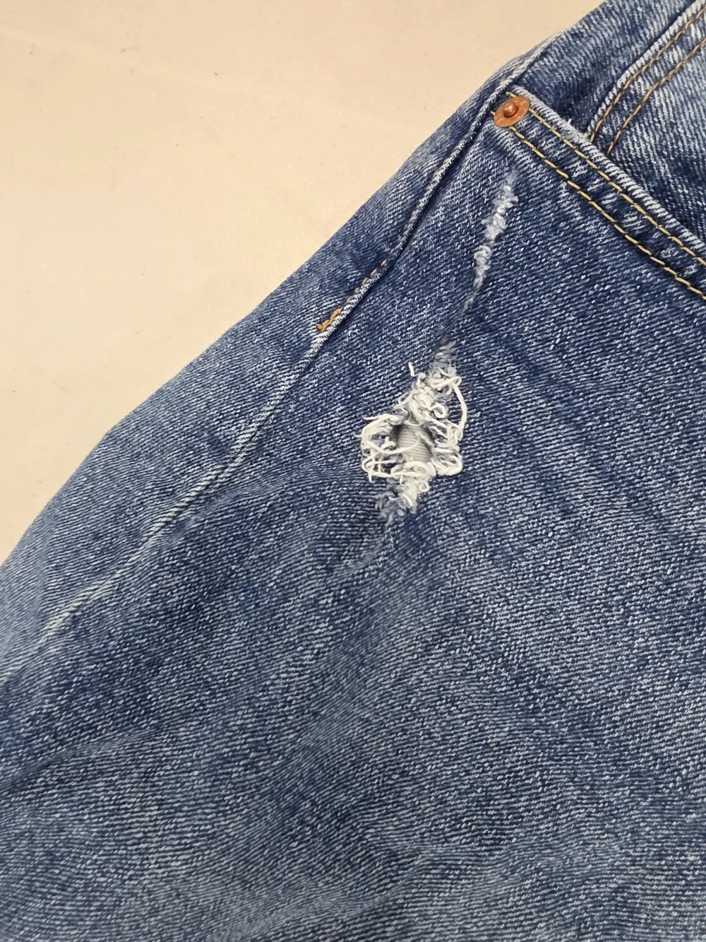 Levis 501 Distressed Original Denim Shorts Button Fly Men's Size 42x9